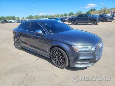 Czwarte zdjęcie samochodu z boku: 2018 AUDI S3 PREMIUM PLUS VIN:WAUB1GFF8J1026378 - miniatura