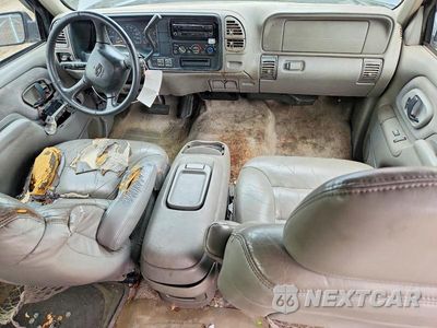 Zdjęcie 8 z 13 samochodu: 1999 CHEVROLET TAHOE K1500 VIN:1GNEK13R9XJ322714 - miniatura
