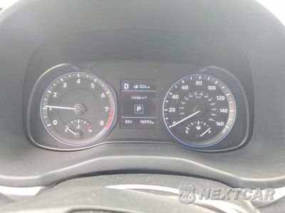 Zdjęcie 9 z 12 samochodu: 2018 HYUNDAI KONA SEL VIN:KM8K22AA6JU144955 - miniatura