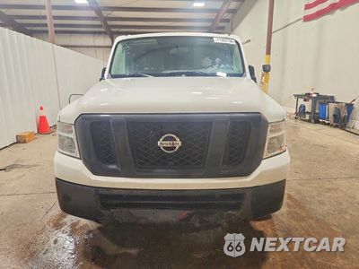 Piąte zdjęcie samochodu w środku: 2015 NISSAN NV 1500 S VIN:1N6BF0KL6FN805282 - miniatura