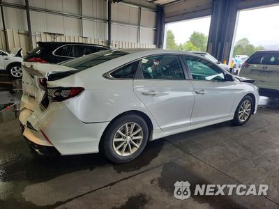 Trzecie zdjęcie samochodu z tyłu: 2019 HYUNDAI SONATA SE VIN:5NPE24AF3KH764702 - miniatura
