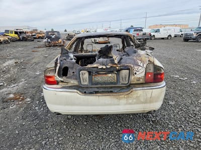 Zdjęcie 6 z 11 samochodu: 2004 LINCOLN LS VIN:1LNHM86S74Y626405 - miniatura