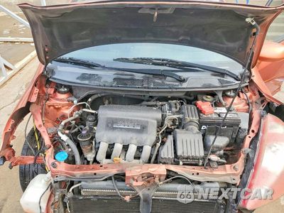 Zdjęcie 11 z 13 samochodu: 2007 HONDA FIT S VIN:JHMGD38627S055415 - miniatura