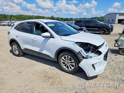 Czwarte zdjęcie samochodu z boku: 2020 FORD ESCAPE SE VIN:1FMCU9G60LUA85415 - miniatura
