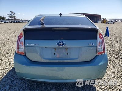 Zdjęcie 6 z 12 samochodu: 2015 TOYOTA PRIUS THREE VIN:JTDKN3DU1F1950413 - miniatura