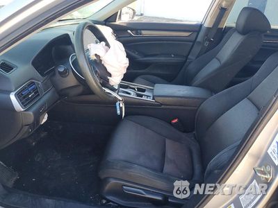 Zdjęcie 7 z 13 samochodu: 2019 HONDA ACCORD LX VIN:1HGCV1F10KA168661 - miniatura