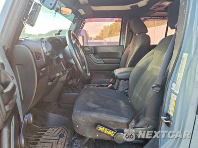Zdjęcie 7 z 13 samochodu: 2015 JEEP WRANGLER UNLIMITED SPORT VIN:1C4BJWDGXFL533951 - miniatura