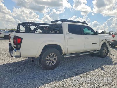 Trzecie zdjęcie samochodu z tyłu: 2019 TOYOTA TACOMA SR5 V6 VIN:3TMCZ5AN3KM281222 - miniatura