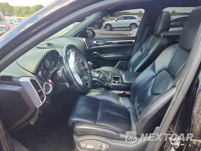 Zdjęcie 7 z 12 samochodu: 2016 PORSCHE CAYENNE SE HYBRID VIN:WP1AE2A22GLA64470 - miniatura