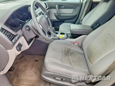 Zdjęcie 7 z 13 samochodu: 2015 GMC ACADIA SLE VIN:1GKKRPKD3FJ364315 - miniatura