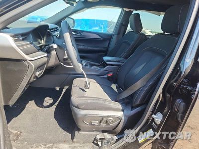 Zdjęcie 7 z 13 samochodu: 2025 JEEP GRAND CHEROKEE L LAREDO VIN:1C4RJJAG1S8658498 - miniatura