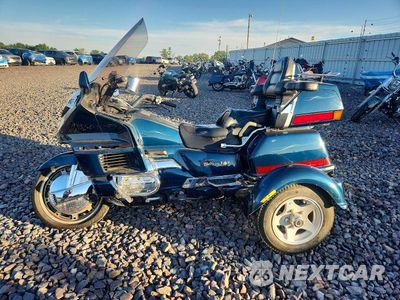 Trzecie zdjęcie samochodu z tyłu: 1994 HONDA GL1500 A VIN:1HFSC2203RA601473 - miniatura