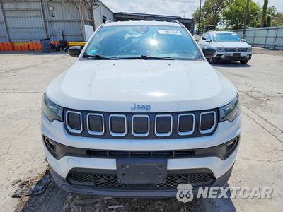 Piąte zdjęcie samochodu w środku: 2022 JEEP COMPASS LATITUDE VIN:3C4NJCBB5NT138727 - miniatura