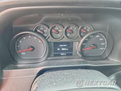 Zdjęcie 9 z 12 samochodu: 2019 CHEVROLET SILVERADO C1500 VIN:1GCRWAEH6KZ396248 - miniatura