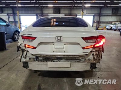Zdjęcie 6 z 13 samochodu: 2018 HONDA ACCORD TOURING VIN:1HGCV1F93JA009086 - miniatura
