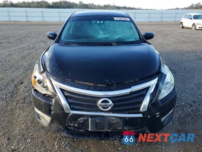 Piąte zdjęcie samochodu w środku: 2015 NISSAN ALTIMA 2.5 S VIN:1N4AL3AP8FN917665 - miniatura