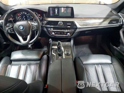 Zdjęcie 8 z 13 samochodu: 2018 BMW 530 XI VIN:WBAJA7C50JG909346 - miniatura