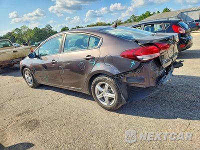 Drugie zdjęcie samochodu z przodu: 2017 KIA FORTE LX VIN:3KPFL4A79HE152981 - miniatura