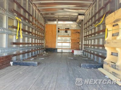 Zdjęcie 10 z 13 samochodu: 2017 HINO 195 - BOX TRUCK VIN:JHHSDM2H4HK005772 - miniatura