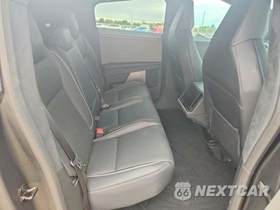 Zdjęcie 10 z 13 samochodu: 2025 TESLA CYBERTRUCK VIN:7G2CEHED5SA072982 - miniatura