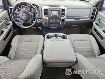Zdjęcie 8 z 12 samochodu: 2015 RAM 1500 SLT VIN:1C6RR7GT6FS578730 - miniatura