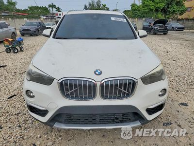 Piąte zdjęcie samochodu w środku: 2018 BMW X1 SDRIVE28I VIN:WBXHU7C31J5L09537 - miniatura