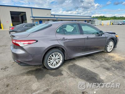 Trzecie zdjęcie samochodu z tyłu: 2019 TOYOTA CAMRY XLE VIN:4T1B11HK7KU245063 - miniatura