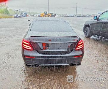 Zdjęcie 6 z 12 samochodu: 2018 MERCEDES-BENZ E 63 AMG-S VIN:WDDZF8KB0JA388044 - miniatura