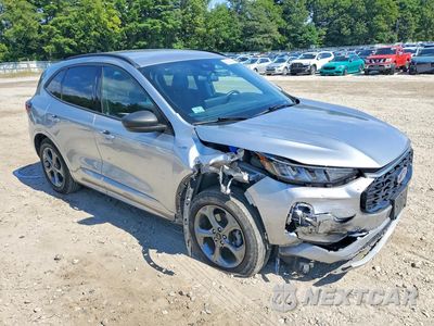 Czwarte zdjęcie samochodu z boku: 2023 FORD ESCAPE ST LINE VIN:1FMCU9MN1PUA77549 - miniatura