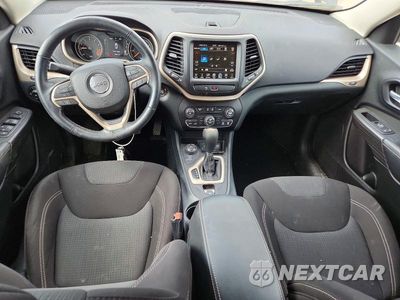 Zdjęcie 8 z 13 samochodu: 2015 JEEP CHEROKEE LATITUDE VIN:1C4PJMCS7FW709238 - miniatura