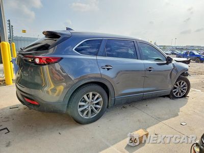 Trzecie zdjęcie samochodu z tyłu: 2018 MAZDA CX-9 SPORT VIN:JM3TCBBY1J0234014 - miniatura