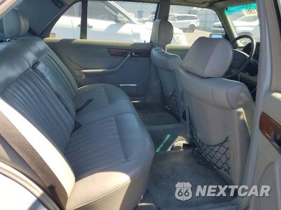 Zdjęcie 10 z 12 samochodu: 1987 MERCEDES-BENZ 300 SDL VIN:WDBCB25D0HA304996 - miniatura