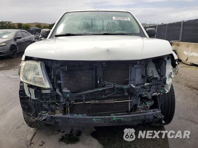 Piąte zdjęcie samochodu w środku: 2017 NISSAN FRONTIER SV VIN:1N6DD0ER7HN738676 - miniatura