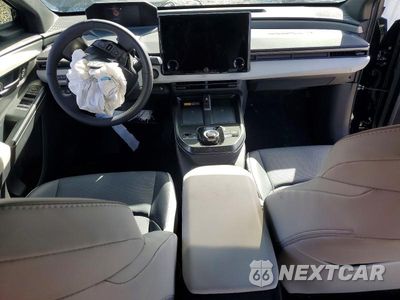 Zdjęcie 8 z 13 samochodu: 2026 TOYOTA BZ LIMITED VIN:JTMBDAFB3TA001802 - miniatura