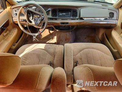 Zdjęcie 8 z 12 samochodu: 1998 MERCURY GRAND MARQUIS GS VIN:2MEFM74W9WX662447 - miniatura