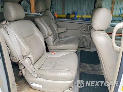 Zdjęcie 11 z 13 samochodu: 2007 TOYOTA SIENNA XLE 7-PASSENGER VIN:5TDZK22C17S037859 - miniatura