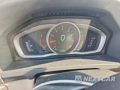 Zdjęcie 9 z 12 samochodu: 2014 VOLVO S60 T5 VIN:YV1612FS2E2290811 - miniatura
