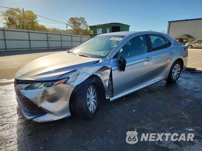 2018 TOYOTA CAMRY L 4T1B11HKXJU535733 - główne zdjęcie licytacji z USA - miniatura