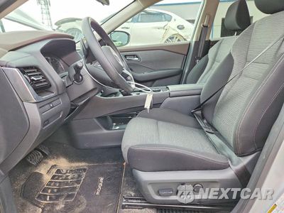 Zdjęcie 7 z 13 samochodu: 2022 NISSAN ROGUE SV VIN:5N1BT3BB8NC679789 - miniatura