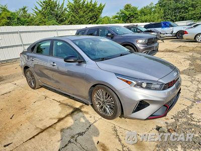 Czwarte zdjęcie samochodu z boku: 2023 KIA FORTE GT LINE VIN:3KPF54AD3PE562125 - miniatura