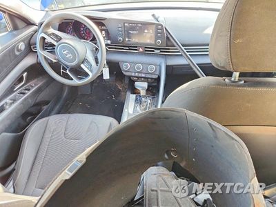 Zdjęcie 8 z 12 samochodu: 2022 HYUNDAI ELANTRA SE VIN:5NPLL4AG8NH057922 - miniatura