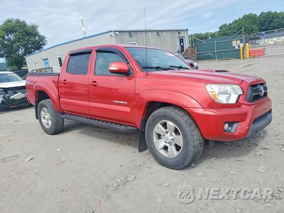 Czwarte zdjęcie samochodu z boku: 2014 TOYOTA TACOMA V6 VIN:5TFLU4EN6EX092596 - miniatura