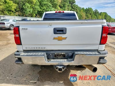 Zdjęcie 6 z 12 samochodu: 2017 CHEVROLET SILVERADO K2500 HEAVY DUTY VIN:1GC1KUEY8HF221195 - miniatura