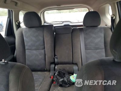 Zdjęcie 10 z 13 samochodu: 2015 NISSAN ROGUE S VIN:KNMAT2MV8FP579641 - miniatura
