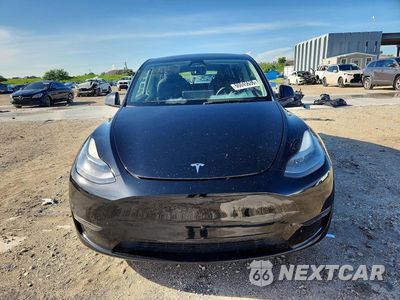Piąte zdjęcie samochodu w środku: 2024 TESLA MODEL Y VIN:7SAYGDEF1RF057425 - miniatura