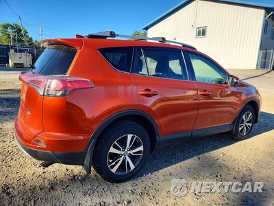 Trzecie zdjęcie samochodu z tyłu: 2016 TOYOTA RAV4 XLE VIN:JTMRFREV8GD186940 - miniatura