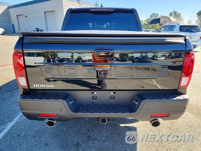 Zdjęcie 6 z 12 samochodu: 2025 HONDA RIDGELINE BLACK EDITION VIN:5FPYK3F80SB035354 - miniatura