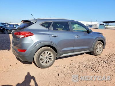 Trzecie zdjęcie samochodu z tyłu: 2017 HYUNDAI TUCSON SE VIN:KM8J33A40HU330218 - miniatura