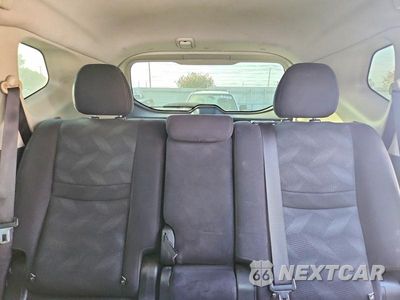 Zdjęcie 10 z 13 samochodu: 2016 NISSAN ROGUE S VIN:JN8AT2MT6GW012256 - miniatura