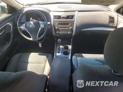 Zdjęcie 8 z 12 samochodu: 2015 NISSAN ALTIMA 2.5 S VIN:1N4AL3AP3FC125001 - miniatura